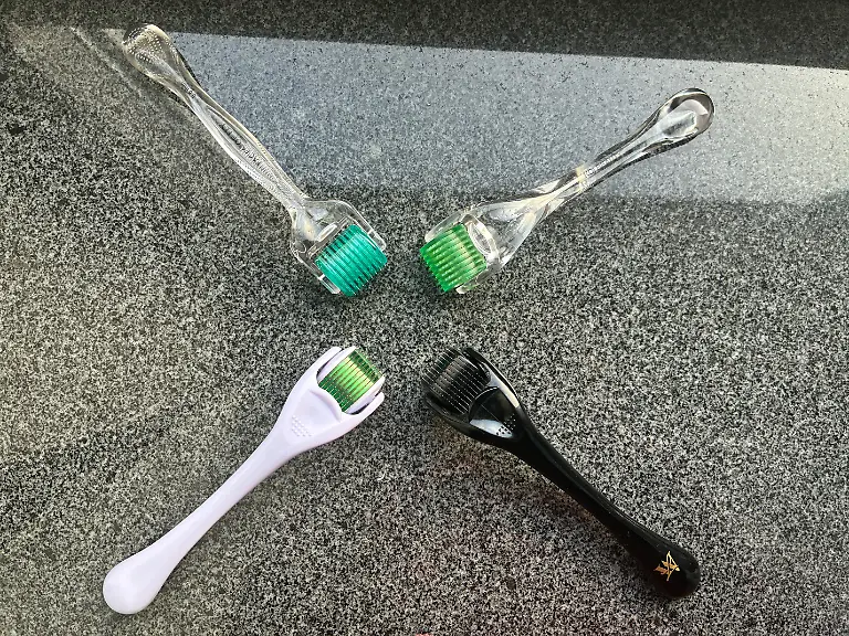 Dermaroller im Größenvergleich